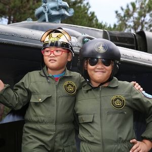 Meet your Posher, Hanh tien